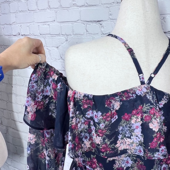 👗NWOT |•MAURICES•| Off The Shoulder Ruffle Dress Size Large - Picture 8 of 16